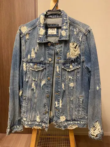 ZARA 데미지 가공 데님 자켓