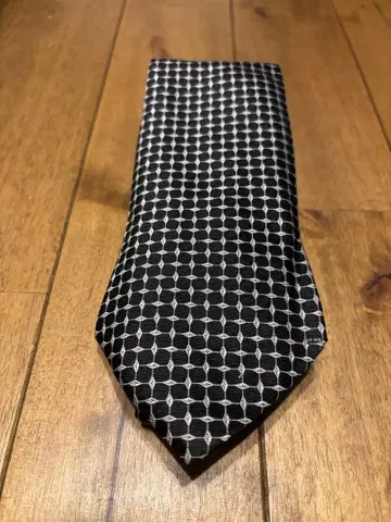 조르지오 아르마니 허니콤 패턴 넥타이