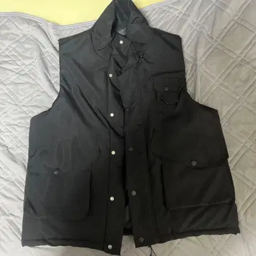 블랙 포켓 부착 베스트