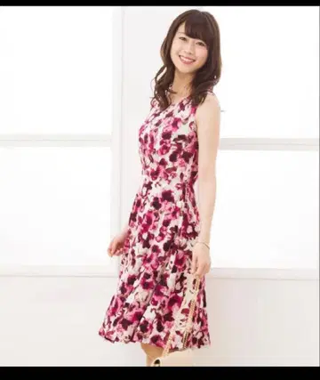 Mimi Grant 플라워 프린트 슬리브리스 원피스 S