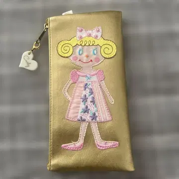 다이칸야마 Curly Collection(컬리 컬렉션)의 파우치