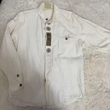 캐주얼 화이트 셔츠