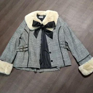 액시즈 아우터 새상품