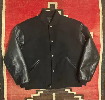 CK 캘빈클라인 USA제 바시티 자켓