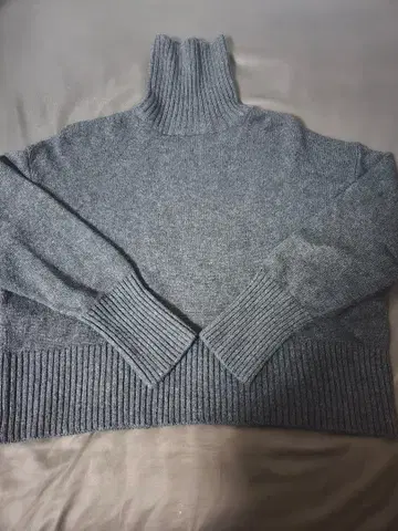 norc 울 캐시미어 터틀넥 니트