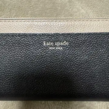 kate spade 장지갑 블랙과 베이지