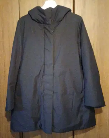 유니클로 하이브리드 다운 코트 후드 부착