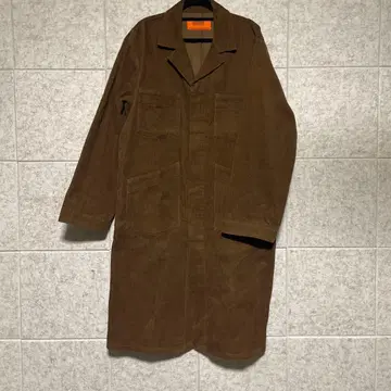 UNIVERSAL OVERALL 코듀로이 코트