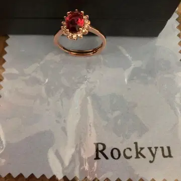Rockyu 로즈 골드 빨간색 돌 반지