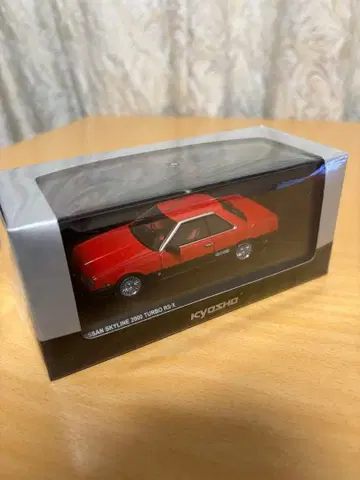 교쇼 1/43 닛산 스카이라인 2000 터보 RS-X 빨간색 x 블랙