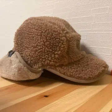 쿠오르토 베이지 보아 플라이트 캡