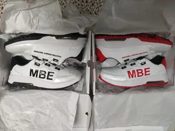 MASTER BUNNY EDITION MBE 신발 2종 세트