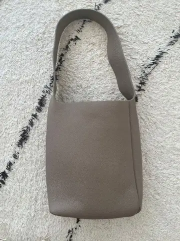 Aeta PG32 숄더 XS 가죽 숄더백