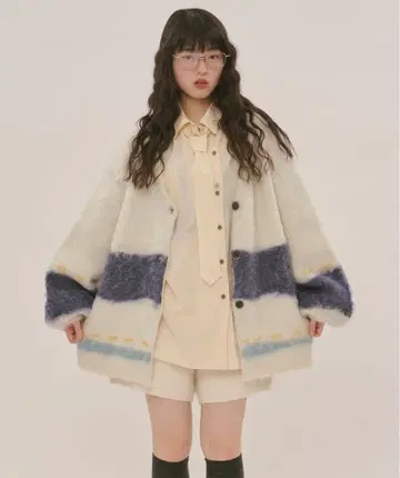 loinnuit 로완뉴이 뉴앙스 디자인 니트 가디건