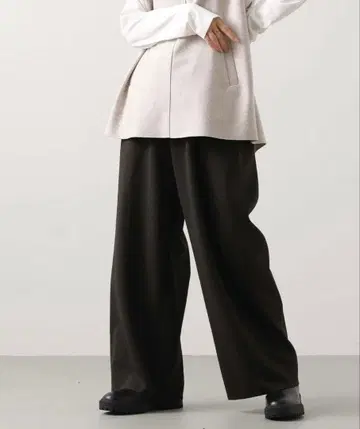 Gready Brilliant 조젯 배럴 팬츠 브라운