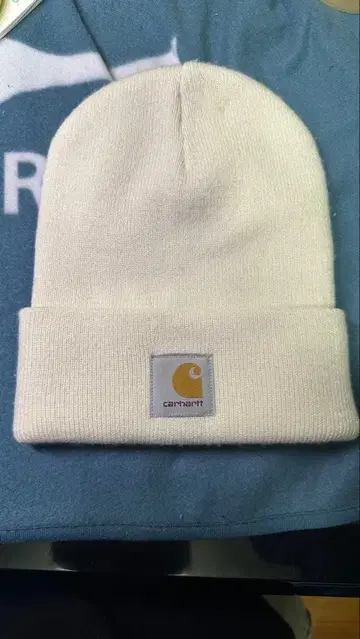 Carhartt 화이트 니트 모자 비니