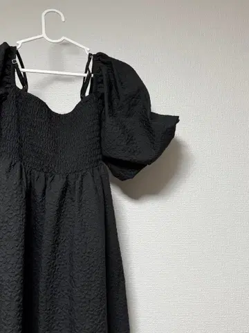 블랙 퍼프 슬리브 롱 원피스