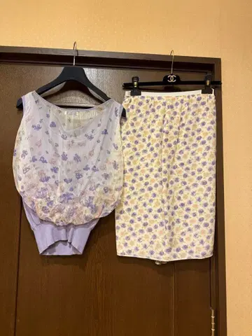 니나리치 보라색 꽃무늬 셋업