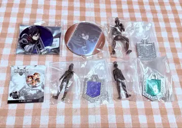 진격의 거인 캔뱃지 유니버셜 피규어 컬렉션 모음