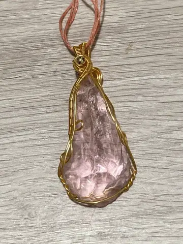 안다라 크리스탈 와이어 펜던트