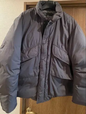 새상품급 노컨셉 뱃 굿 센스 다크 그레이 다운 자켓