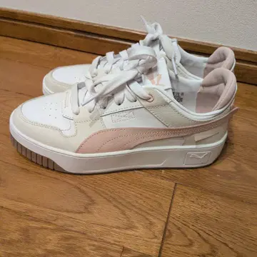 PUMA 화이트/핑크 스니커즈 24cm