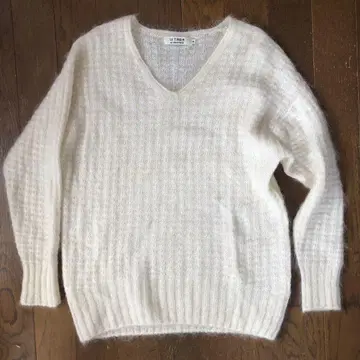 LE TiROiR de DRESSTERIOR 화이트 모헤어 니트