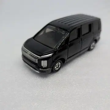 토미카 미쓰비시 델리카 D5