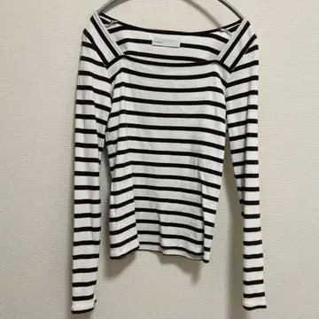 NOBLE 긴팔 스트라이프 상의