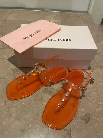 세르지오 로시 오렌지 샌들 36 (36-38)