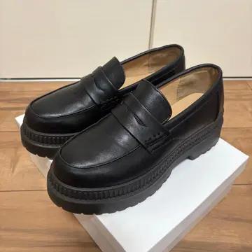 경량 통굽 2단 밑창 심플 코인 로퍼