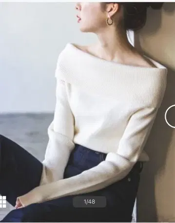 [새상품급] NOBLE 오프숄더 니트 화이트