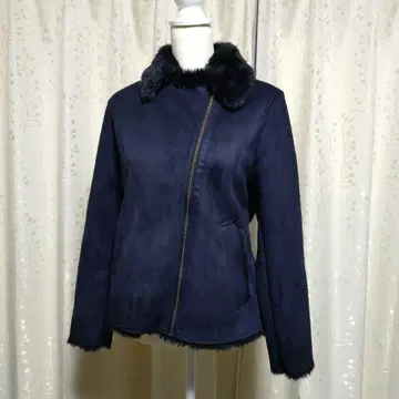 [ 새상품급 ] 유니클로 블랙 무스탕풍 자켓 퍼 포함