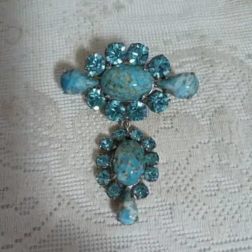 터콰이즈 컬러 Austria? 브로치