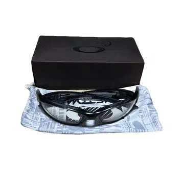 Oakley 스트레이트 재킷