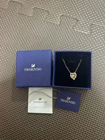 Swarovski 하트형 크리스탈 목걸이