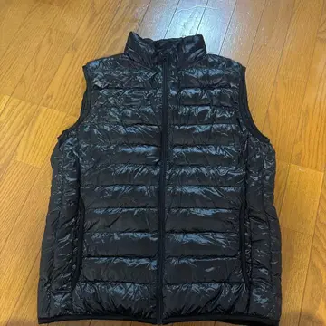 UNIQLO 울트라 라이트 다운 베스트