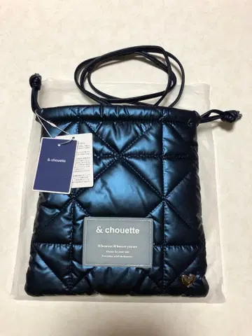 & chouette 네이비 퀼팅 숄더백