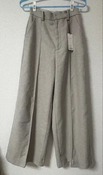 미착용 새상품 새상품급 MOUSSY 와이드 트라우저 팬츠 1사이즈