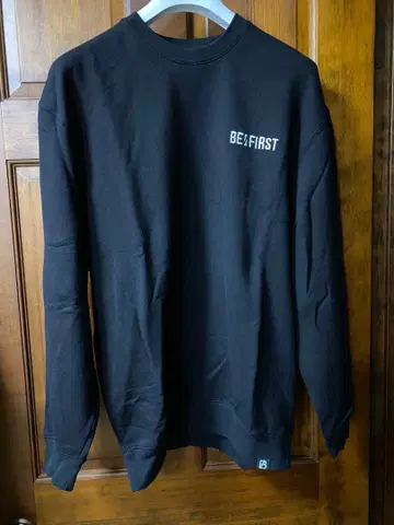 BE:FIRST 블랙 크루넥