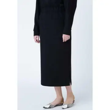새상품급 ADORE 종이상자 스커트 밴딩 블랙 어도어 스트레치 포켓