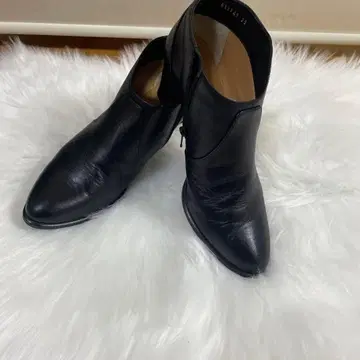 블랙 가죽 부티 25cm