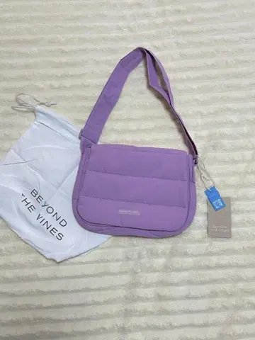 새상품 BEYOND THE VINES 라벤더 숄더백 퍼플