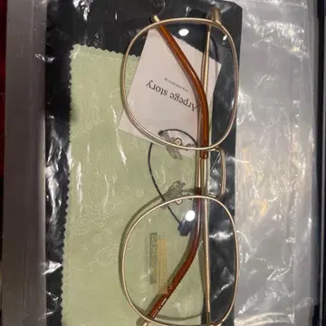 아르페쥬 스토리 안경 스타일14385790 사이즈99 컬러98