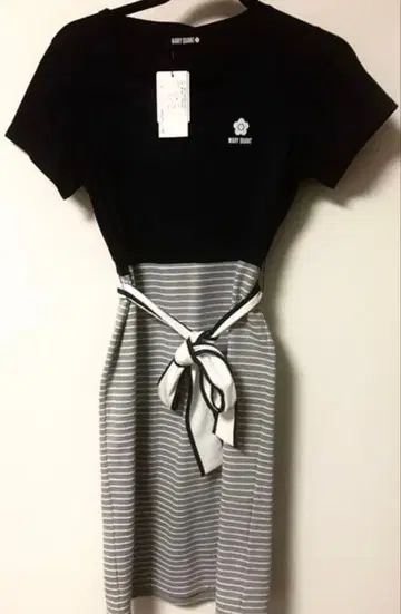 마리콴트 보더 원피스