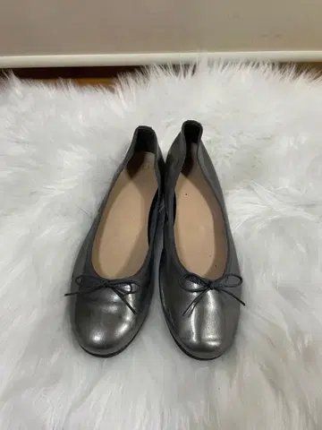 Yui 그레이 발레 슈즈