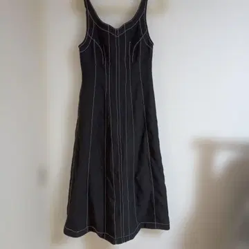 SNIDEL 블랙 슬리브리스 롱 원피스