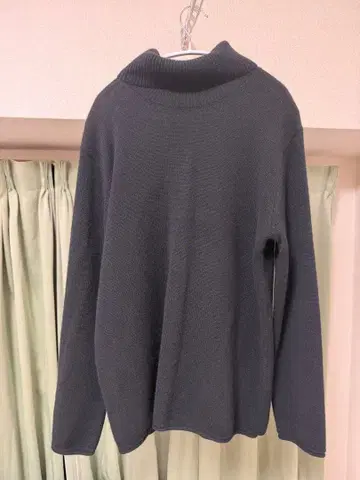 2025 A/W MUJI Labo 블랙 터틀넥 스웨터