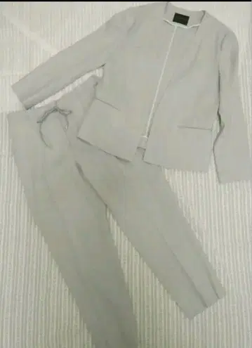 TOMORROWLAND 라이트 그레이 셋업