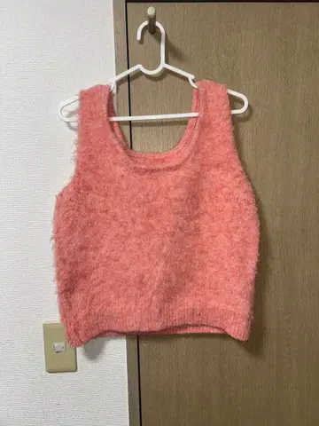 푹신푹신 핑크 니트 탱크탑